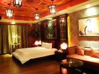 컬러 모텔 - 스카이스캐너 호텔