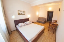 레드 호텔 - 스카이스캐너 호텔