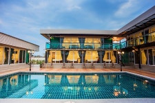 로얄 그레이스 차암 - 스카이스캐너 호텔