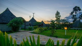 더 캠프 데이비드 리조트 - 스카이스캐너 호텔