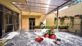 아테네 호텔 빌라 올리비아 - 스카이스캐너