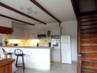 하우스 위드 2 베드룸 인 샨텔루- 위드 원더풀 레이크 뷰- 퍼니시드 테라스 앤드 와이파이 - 4km 프롬 더 비치 - 스카이스캐너 호텔