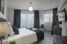 블레이저 레지던스 - 스카이스캐너 호텔