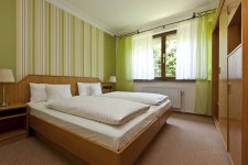 Landhotel Zur Schmiede - 스카이스캐너 호텔