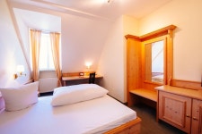 GUT Deutenhof Landgasthof - 스카이스캐너 호텔