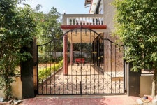 Mount Castle 5 BHK - 스카이스캐너 호텔