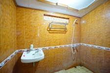 오요 1254 골든 레이크 리조트 - 스카이스캐너 호텔