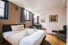 킹스 인 시티 호스텔 - 호텔 알크마르 - 스카이스캐너 호텔