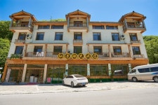 Shennongjia Xianjinghu Hotel - 스카이스캐너 호텔