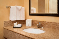 코트야드 바이 매리어트 시카고 다운타운/리버 노스  - 스카이스캐너 호텔