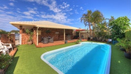 로즈본 가든스 모텔 - 스카이스캐너 호텔