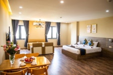 LA MIA Lakeview Hotel - 스카이스캐너 호텔