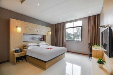 Jiulong Hotel - 스카이스캐너 호텔