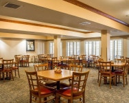 컴포트 인 앤 스위트 대처 - 스카이스캐너 호텔