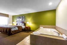 슬립 인 앤 스위트 플레전트 힐 - 스카이스캐너 호텔