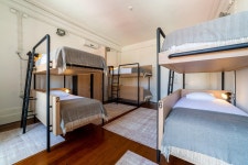 갤러리 호스텔 - 스카이스캐너 호텔