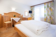 Gasthaus-Pension Golfvilla - 스카이스캐너 호텔