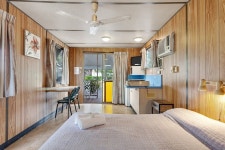 퍼스트 시티 카라빌라 - 스카이스캐너 호텔