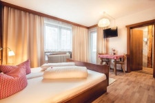 알펜하우스 몬테 - 스카이스캐너 호텔