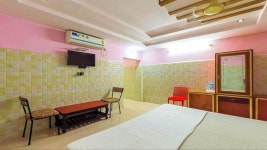 Hotel Golden Palace - Managed by Ex-Servicemen - 스카이스캐너 호텔