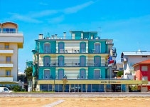 Hotel Riviera - 스카이스캐너 호텔