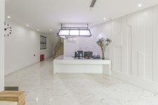 이런 비즈니스 호텔 - 스카이스캐너 호텔