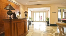 호텔 카마 - 스카이스캐너 호텔