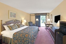 베이몬트 인 & 스위트 록 힐 - 스카이스캐너 호텔