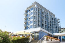 호텔 에어원 - 스카이스캐너 호텔