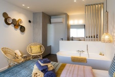 아일란트 - 스카이스캐너 호텔