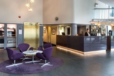 호텔 빅 - 스카이스캐너 호텔