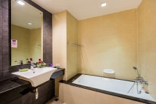 아파사리 끄라비 호텔 - 스카이스캐너 호텔