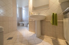 호스텔 센터 2 - 스카이스캐너 호텔