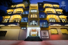 Hotel Rivieraa - 스카이스캐너 호텔