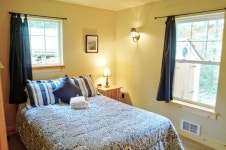 Glacier Springs Cabin Bedrooms, 2 Baths - hot tub Pet Friendly - 스카이스캐너 호텔