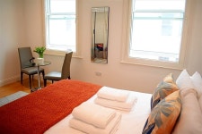 스테이오 에블린 야드 - 스카이스캐너 호텔