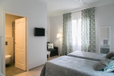 블랑크 게스트하우스 - 스카이스캐너 호텔