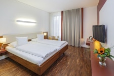 호텔 스투키 - 스카이스캐너 호텔