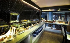 더 화이트 호텔 1 - 스카이스캐너 호텔