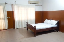 아카데미아 호텔 - 스카이스캐너 호텔