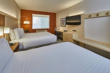 홀리데이 인 익스프레스 호텔 & 스위트 메드퍼드-센트럴 포인트 - 스카이스캐너 호텔