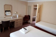 A4 에잇 모텔 - 스카이스캐너 호텔