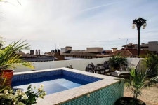 호텔 안달레스 온 더 베이 스위트 | 2023년 최신 가격 | 호텔 | 스카이스캐너