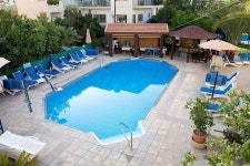 C & A Hotel Apartments | 2023년 최신 가격 | 호텔 | 스카이스캐너