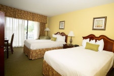 Clarion Hotel & Suites Convention Center Fredericksburg | 2023년 최신 가격 | 호텔 | 스카이스캐너
