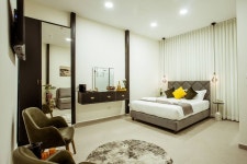 더 네제브 호텔 - 스카이스캐너 호텔