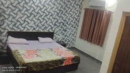 OYO 700496 Shiv Palace - 스카이스캐너 호텔