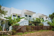 일리오스 & 이레네 | 2023년 최신 가격 | 호텔 | 스카이스캐너