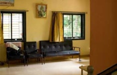 OYO 702035 Nisarg Resort And Farmhouse - 스카이스캐너 호텔