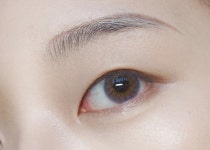 무쌍- 라벤더 골드 렌즈와 어울리는 예쁜 데일리 음영 메이크업 뷰티팁 by 메리는메리해 - 언니의파우치